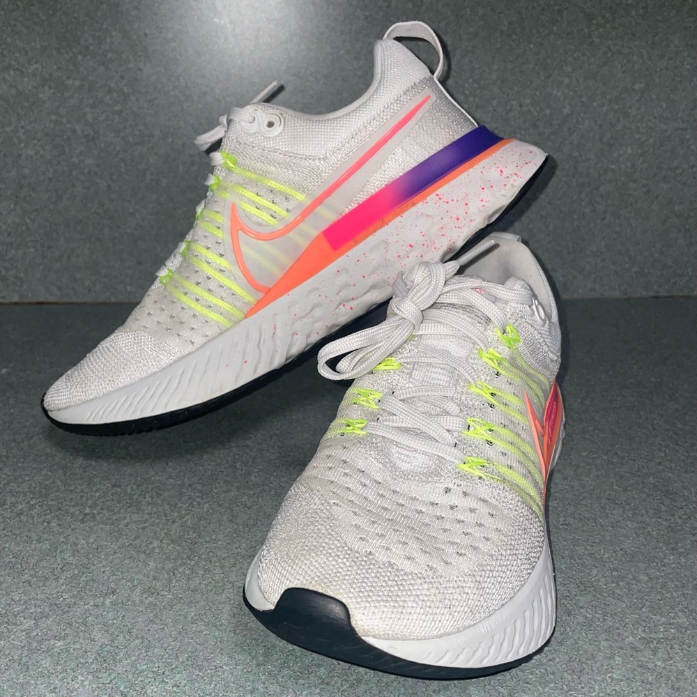 NIKE React FlyKnit Infinity Run 2 White Gradient